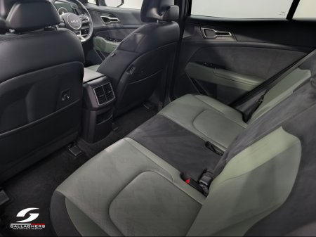 2025 Kia Sportage (251) PHEV MY25 1.6 PETROL HYBRID €40,995 thumbnail