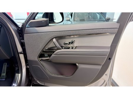 2025 Land Rover Range Rover Sport - thumbnail 12