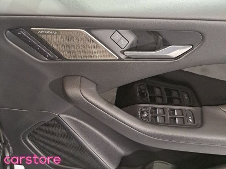 2022 Jaguar I-Pace - thumbnail 16