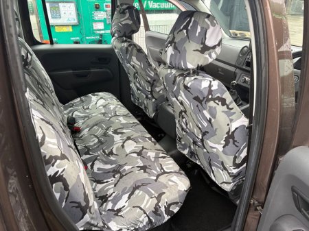 2015 Volkswagen Amarok - thumbnail 16