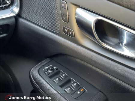 2018 Volvo V60 D3 (150hp) Momentum €16,950 thumbnail