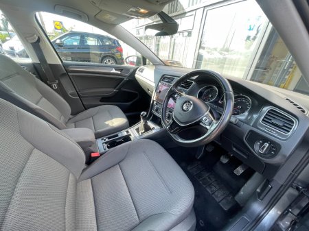 2017 Volkswagen Golf - thumbnail 6