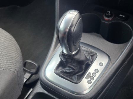 2013 Volkswagen Polo - thumbnail 11