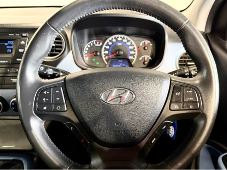 2017 Hyundai i10 - thumbnail 11