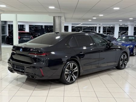 2025 BMW 7 Series - photo 3