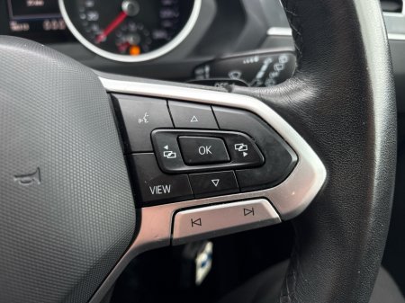 2021 Volkswagen Tiguan - thumbnail 16