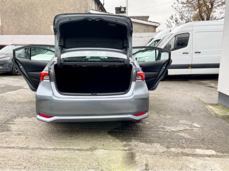 2024 Toyota Corolla LUNA SALOON 4DR AUTO 1.8 PETROL/ELECTRIC SELF CHARGING HYBRID €27,950 thumbnail