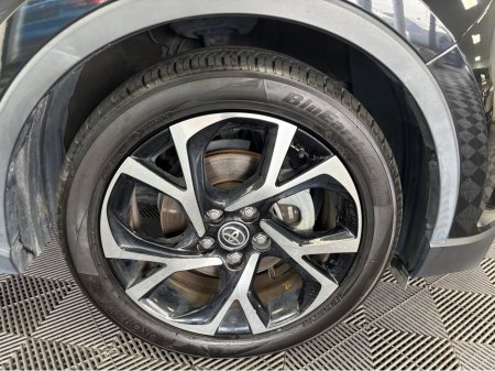 2018 Toyota C-HR - thumbnail 5