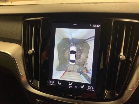 2019 Volvo S60 T5 (250hp) R-Design Auto €25,995 thumbnail