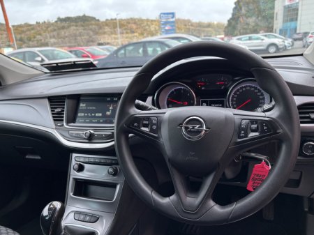 2018 Opel Astra - thumbnail 7