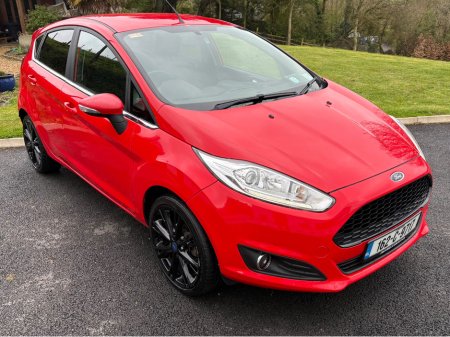 2016 Ford Fiesta - thumbnail 2