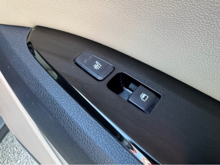 2023 Kia Sportage - thumbnail 16