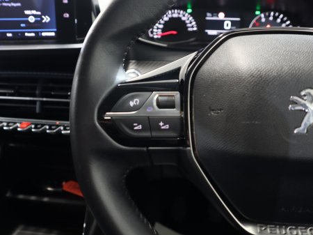 2023 Peugeot 208 - thumbnail 12