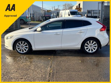 2014 Volvo V40 1.6T4 SE 5DR AUTO FULLY LOADED WITH EXTRAS €11,450 thumbnail
