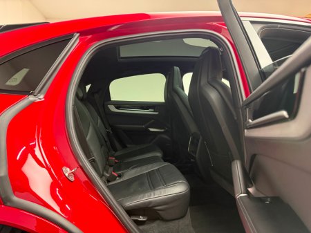 2024 Porsche Cayenne - thumbnail 15