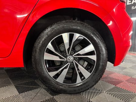 2018 Volkswagen Polo 1.0 TSI 65HP Trendline €14,950 thumbnail