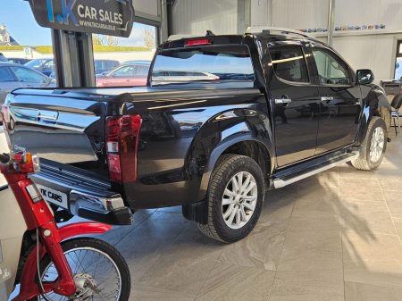 2019 Isuzu D-MAX - view 2