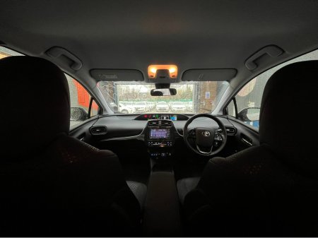 2022 Toyota Prius - thumbnail 13