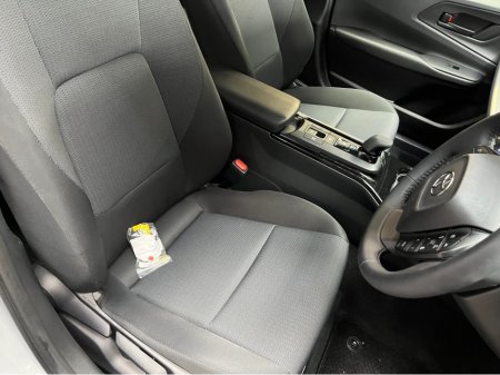 2025 Toyota Prius - thumbnail 10