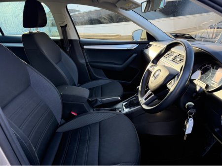 2019 Skoda Octavia AMBITION 1.0 TSI 115HP DSG 4 4DR AUTO €14,950 thumbnail