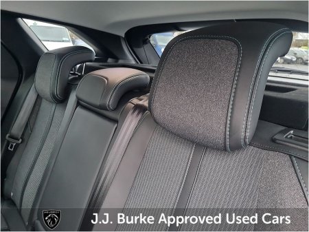 2022 Peugeot 3008 - thumbnail 16