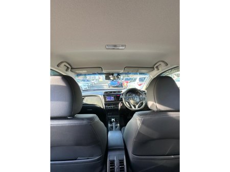 2015 Honda Grace - thumbnail 18