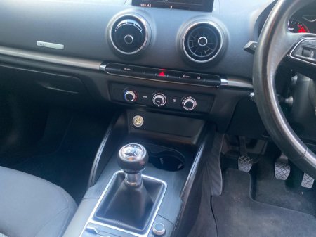 2017 Audi A3 1.6 TDI SE TECHNIK 110PS 5DR €13,995 thumbnail