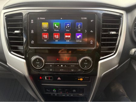 2020 Mitsubishi L200 INSTYLE  AUTO CREWCAB PICK UP thumbnail