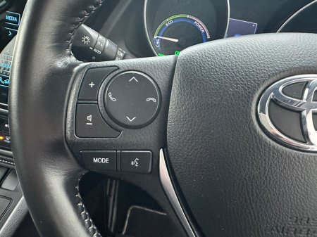 2018 Toyota Auris 1.8 HYBRID LUNA SPORT 136BHP AUTO LOW KM €16,450 thumbnail
