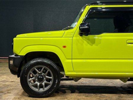 2025 Suzuki Jimny - thumbnail 11