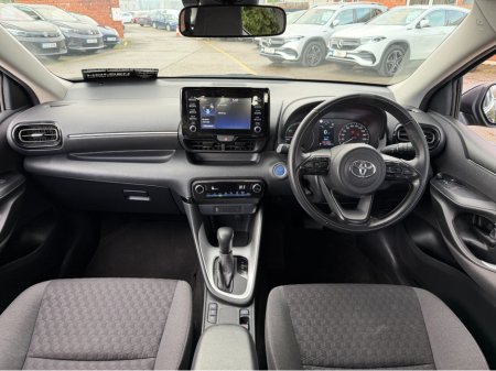 2023 Toyota Yaris 1.5 HYBRID..REAR CAMERA..APPLE CARPLAY €16,900 thumbnail