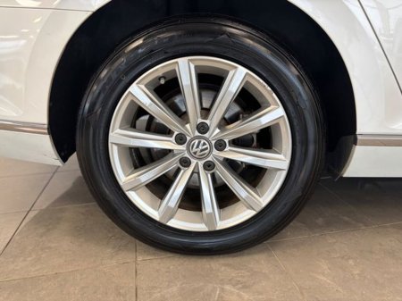 2020 Volkswagen Passat - thumbnail 16