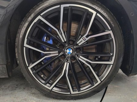 2022 BMW 5 Series - thumbnail 14