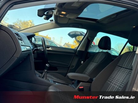 2016 Volkswagen Golf - thumbnail 9