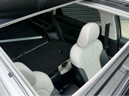 2023 Kia Sorento - thumbnail 11