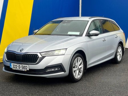 2022 Skoda Octavia AMBITION 2.0 TDI ESTATE // APPLE CARPLAY // DUAL ZONE CLIMATE CONTROL // CRUISE CONTROL €21,900 thumbnail