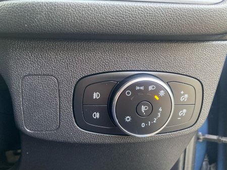 2022 Ford Focus - thumbnail 14