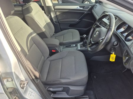 2014 Volkswagen Golf - thumbnail 10