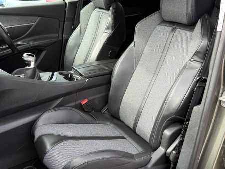 2018 Peugeot 5008 - thumbnail 29