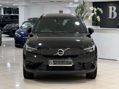 2023 Volvo XC40 - thumbnail 8