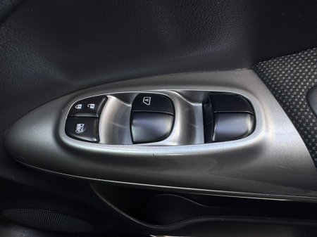 2014 Nissan Juke - thumbnail 6