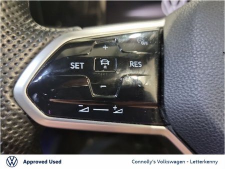 2021 Volkswagen Golf 1.5 TSI 130HP R-Line €25,750 thumbnail