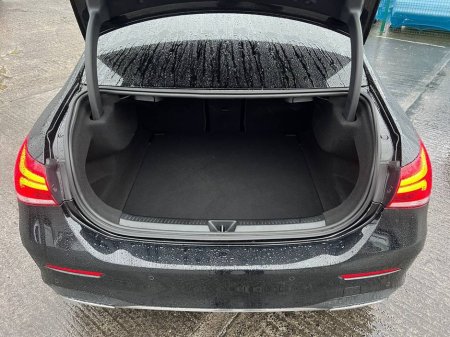 2022 Mercedes-Benz A Class A200d AMG-LINE PREMIUM PLUS // VIRTUAL COCKPIT // 360 PARKING SENSORS // DUAL ZONE CLIMATE CONTROL €33,900 thumbnail