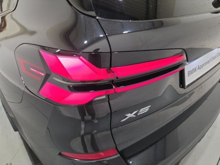 2026 BMW X5 xDrive50e M Sport thumbnail