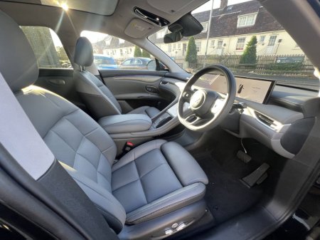 2025 MG MG IM6 LONG RANGE thumbnail