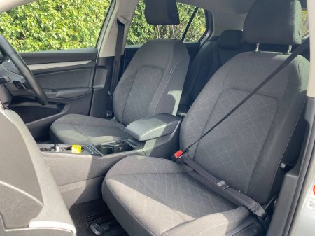 2023 Volkswagen Golf - thumbnail 6