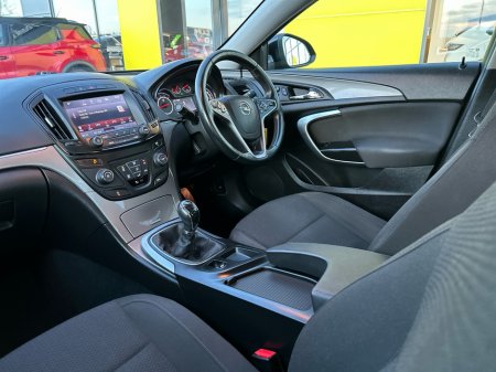 2016 Opel Insignia SC 1.6 CDTI 136PS 4DR €8,950 thumbnail