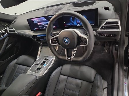 2025 BMW i4 - thumbnail 6