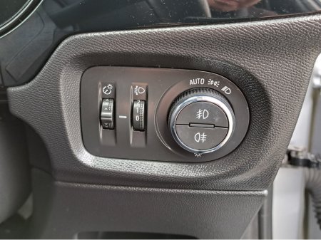 2021 Opel Corsa - thumbnail 31