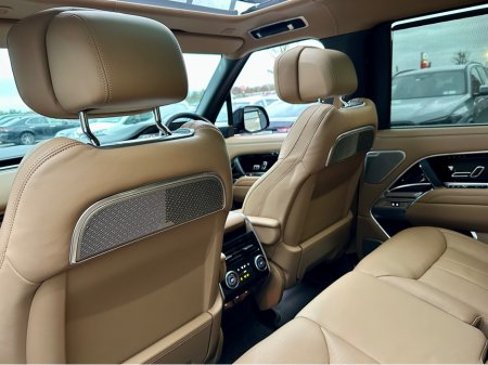 2024 Land Rover Range Rover Sport - thumbnail 15
